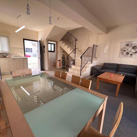 파라림니 Kapparis Town House 빌라 외부 사진