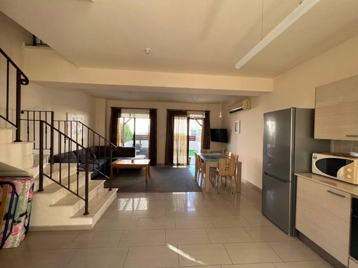 파라림니 Kapparis Town House 빌라 외부 사진